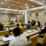การประชุมคณะกรรมการพัฒนาองค์การบริหารส่วนจังหวัดปทุมธานี เพื่อพิจารณาร่างแผนการดำเนินงาน ประจำปีงบประมาณ พ.ศ. 2568 ณ ห้องมหาหงส์ (ชั้น 3) อบจ.ปทุมธานี