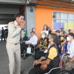 ภาพบรรยากาศการร่วมแสดงความยินดีก่อนการแถลงนโยบายของ พล.ต.ท.คำรณวิทย์ ธูปกระจ่าง นายกองค์การบริหารส่วนจังหวัดปทุมธานี ณ สำนักงานองค์การบริหารส่วนจังหวัดปทุมธานี