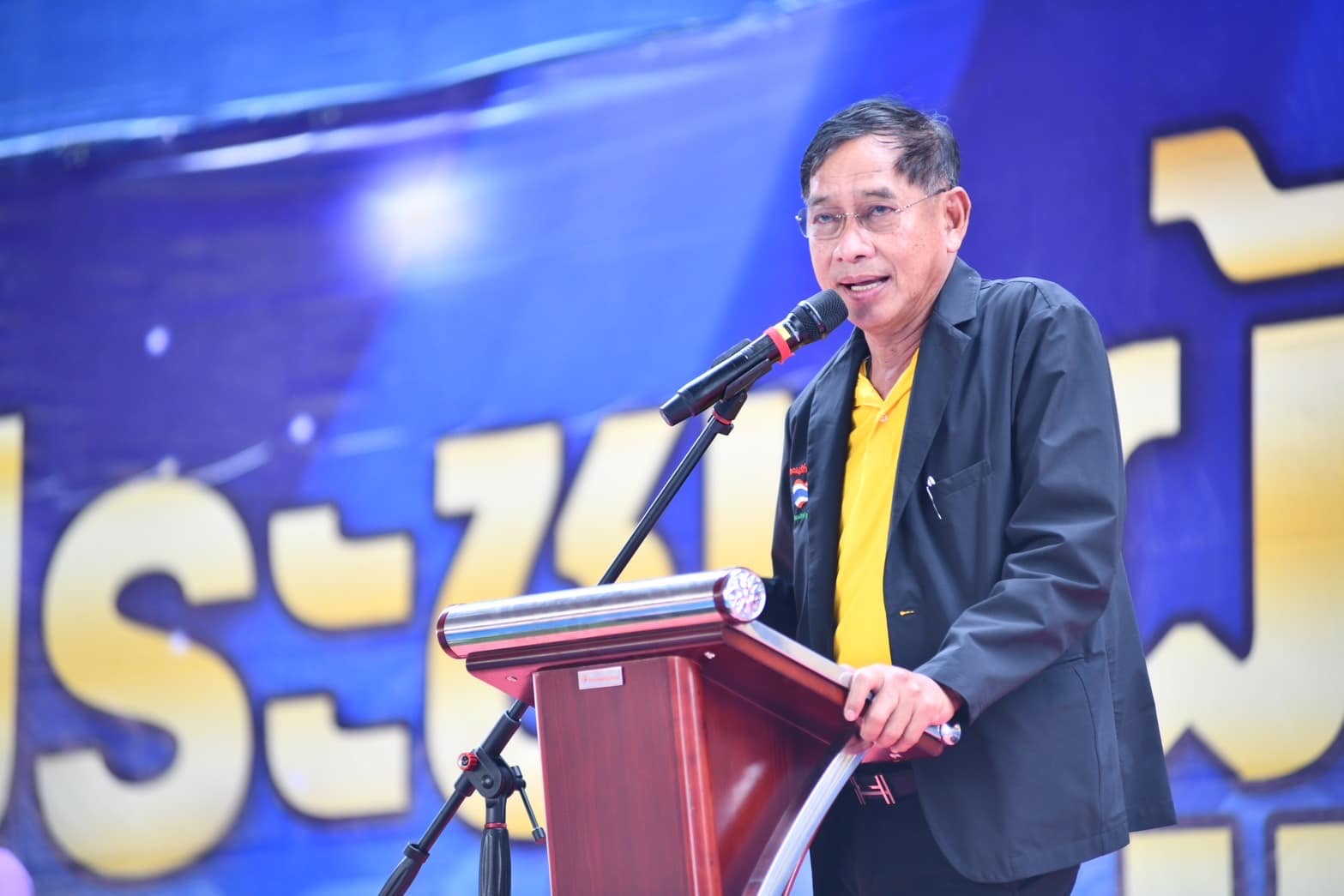 You are currently viewing นายก อบจ.ปทุมธานี เป็นประธานการประชุมผู้ปกครอง  เพื่อชี้แจงแนวทางในการพัฒนาการศึกษา