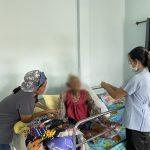 รพ.สต.บึงชำอ้อ 2 หมู่ที่ 5 สังกัดองค์การบริหารส่วนจังหวัดปทุมธานี ลงพื้นที่เยี่ยมผู้ป่วยติดบ้าน ติดเตียง และประเมินสุขภาพผู้สูงอายุที่มีภาวะพึ่งพิง