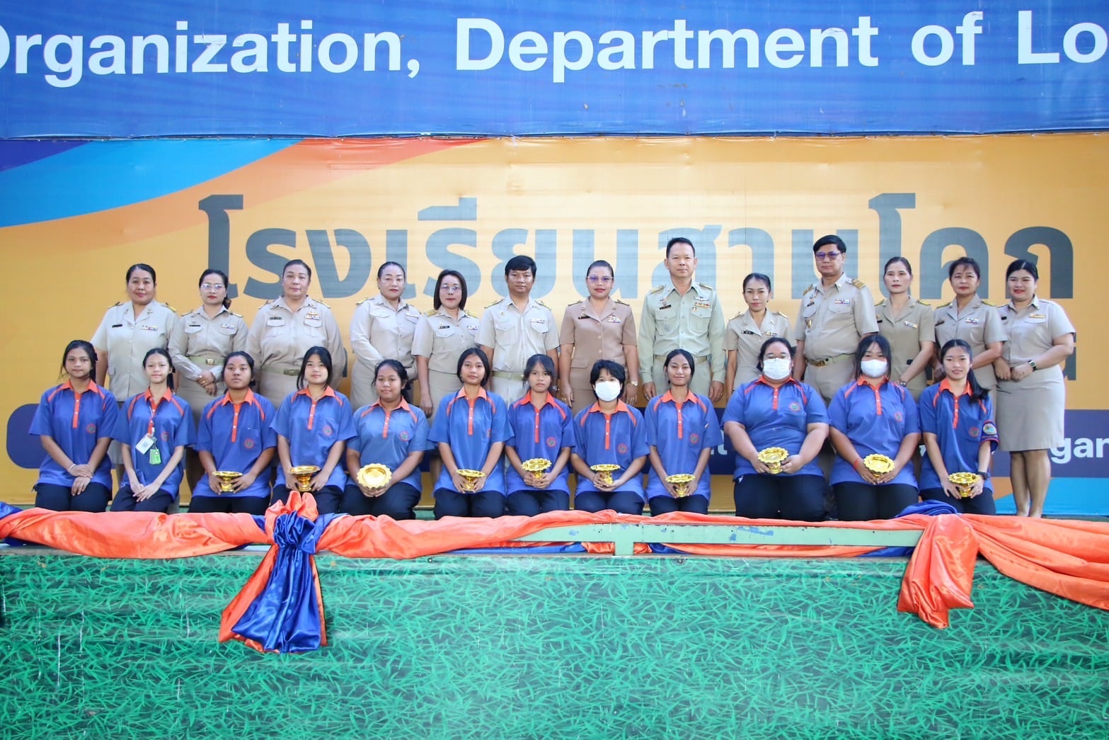 You are currently viewing โรงเรียนสามโคก สังกัดองค์การบริหารส่วนจังหวัดปทุมธานี  มอบเงินโครงการปัจจัยพื้นฐานสำหรับนักเรียนยากจนภาคเรียนที่ 2 ปีการศึกษา 2567 ณ โดมอเนกประสงค์โรงเรียนสามโคก
