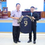 ประชุมเตรียมความพร้อมวันไหว้ครูของโรงเรียนสามโคก ณ หอประชุมโรงเรียนสามโคก สังกัดองค์การบริหารส่วนจังหวัดปทุมธานี ตำบลบ้านงิ้ว อำเภอสามโคก จังหวัดปทุมธานี
