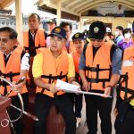 นายก อบจ.ปทุมธานี ร่วมกับผู้ว่าราชการจังหวัดปทุมธานี และคณะลงเรือสำรวจพื้นที่เพื่อการบริหารจัดการน้ำในแม่น้ำเจ้าพระยา