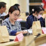 ประชุมคณะกรรมการร่วมภาครัฐและเอกชน เพื่อพัฒนาและแก้ไขปัญหาทางเศรษฐกิจจังหวัดปทุมธานี ครั้งที่ 2/2568 ซึ่งมีรองผู้ว่าราชการจังหวัดปทุมธานี ปลัดจังหวัดปทุมธานี หัวหน้าส่วนราชการจังหวัดปทุมธานี และหน่วยงานที่เกี่ยวข้องเข้าร่วมการประชุม ณ ห้องประชุมบัวหลวงปทุมธานี ชั้น 5 ศาลากลางจังหวัดปทุมธานี อำเภอเมืองปทุมธานี จังหวัดปทุมธานี