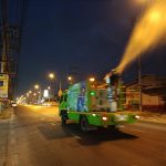 องค์การบริหารส่วนจังหวัดปทุมธานี นำรถฉีดพ่นละอองฝอยลงพื้นที่ เพื่อลดปริมาณฝุ่น PM2.5