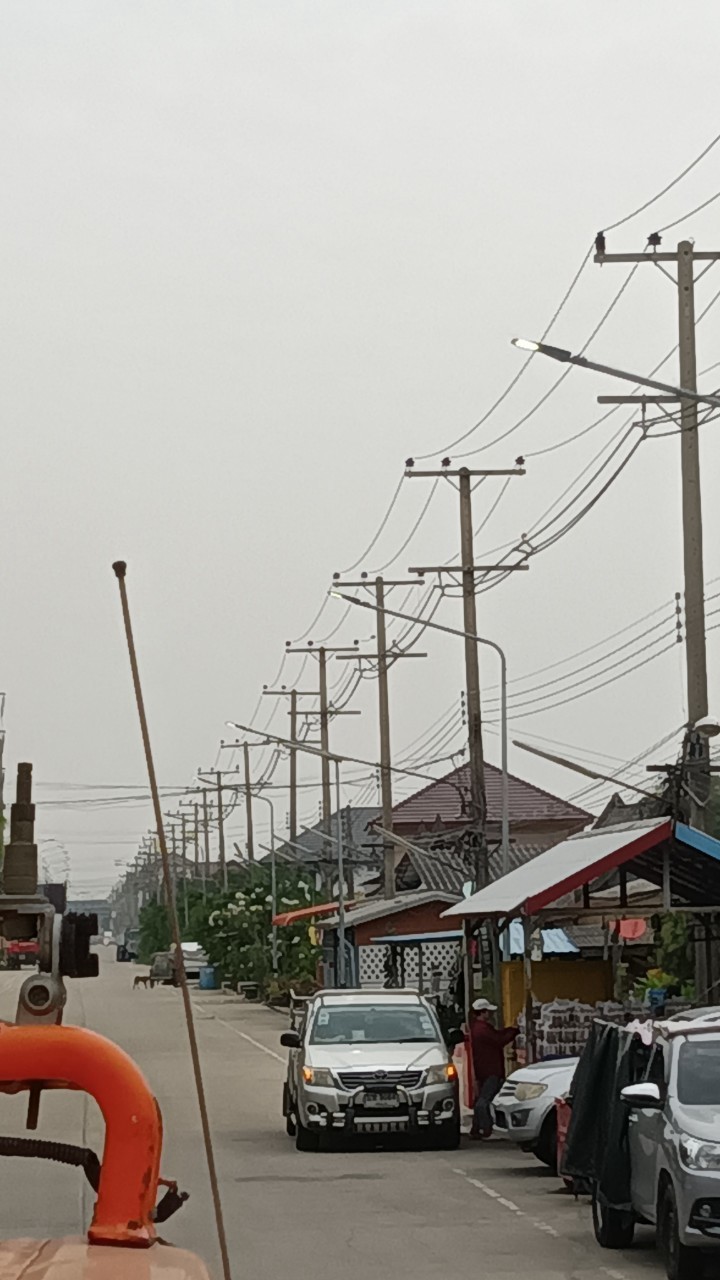 You are currently viewing องค์การบริหารส่วนจังหวัดปทุมธานี ดำเนินการซ่อมแซมไฟฟ้าส่องสว่างทางสาธารณะ