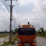 องค์การบริหารส่วนจังหวัดปทุมธานี ดำเนินการซ่อมแซมไฟฟ้าส่องสว่างทางสาธารณะ บริเวณบ้านคลองสระ หมู่ที่ 2 – 3 (วัดป่าภูริทัต) ตำบลคลองควาย