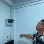 องค์การบริหารส่วนจังหวัดปทุมธานี ตรวจสอบคุณภาพแรงดันของถังดับเพลิงชนิดผงเคมีแห้ง ถังดับเพลิงชนิดสารเหลวระเหย พร้อมสำรวจสถานที่ที่จะติดตั้งลูกบอลดับเพลิงในพื้นที่จังหวัดปทุมธานี