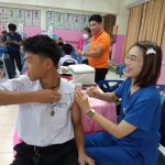 โรงพยาบาลส่งเสริมสุขภาพตำบล สังกัดองค์การบริหารส่วนจังหวัดปทุมธานี ให้บริการฉีดวัคซีนป้องกันโรคไข้หวัดใหญ่ 4 สายพันธุ์