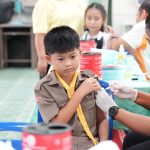 องค์การบริหารส่วนจังหวัดปทุมธานี ให้บริการฉีดวัคซีนป้องกันไข้หวัดใหญ่ 4 สายพันธุ์ สำหรับผู้ปกครองและนักเรียนโรงเรียนวัดป่างิ้ว
