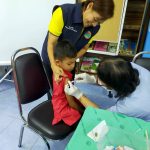 กองสาธารณสุข ร่วมกับ โรงพยาบาลส่งเสริมสุขภาพตำบล สังกัดองค์การบริหารส่วนจังหวัดปทุมธานี ให้บริการฉีดวัคซีนป้องกันโรคไข้หวัดใหญ่ 4 สายพันธุ์