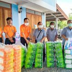 โรงพยาบาลส่งเสริมสุขภาพตำบลบึงชำอ้อ 2 หมู่ที่ 5 สังกัดองค์การบริหารส่วนจังหวัดปทุมธานี ลงพื้นที่มอบผ้าอ้อมผู้ใหญ่และเด็ก