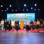 อบจ.ปทุมธานี ร่วมเป็นเกียรติในพิธีรับมอบเครื่องดนตรีไทยปี่พาทย์มอญ จากพระเทพวัชรธรรมาจารย์ (สำอางค์ ตานทินโน) เจ้าอาวาสวัดประยูรธรรมาราม เจ้าคณะจังหวัดปทุมธานี