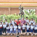 โรงเรียนวัดป่างิ้ว สังกัดองค์การบริหารส่วนจังหวัดปทุมธานี มอบเกียรติบัตรและของรางวัล พร้อมทั้งร่วมแสดงความยินดีกับนักเรียนที่ได้รับรางวัล