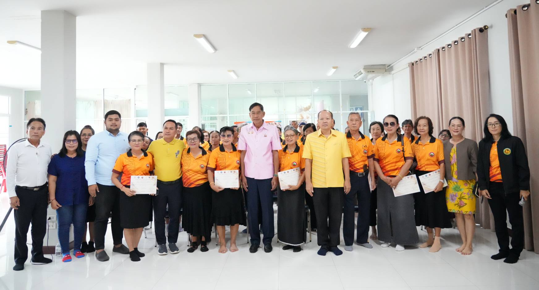 You are currently viewing แสดงความยินดี กับผู้ที่สำเร็จการศึกษาจากโรงเรียนผู้สูงอายุเทศบาลตำบลหนองเสือ ประจำปี พ.ศ. 2568