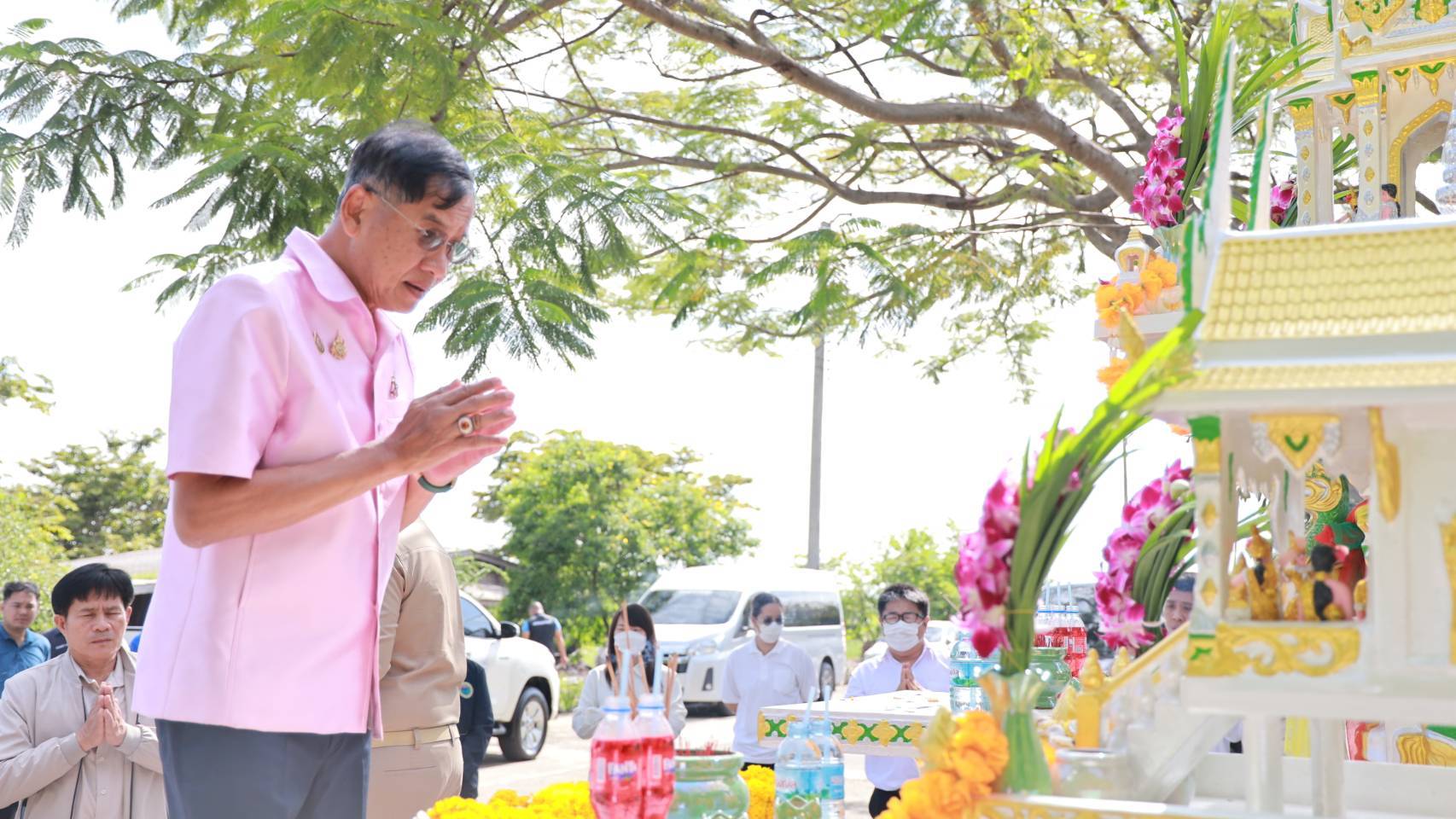 You are currently viewing พิธีตั้งเสาเอกอาคารศูนย์พักพิงสุนัขและแมวจรจัด จังหวัดปทุมธานี