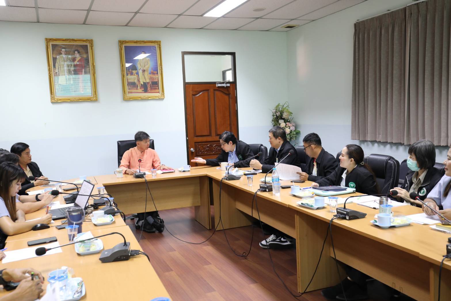 You are currently viewing การประชุมคณะศูนย์ปฏิบัติการเพื่อรองรับการถ่ายโอนภารกิจสถานีอนามัยเฉลิมพระเกียรติฯ และโรงพยาบาลส่งเสริมสุขภาพตำบล ให้แก่องค์การบริหารส่วนจังหวัดปทุมธานี ครั้งที่ 1/2568 ณ ห้องประชุมชั้น 2 สำนักงานสาธารณสุขจังหวัดปทุมธานี
