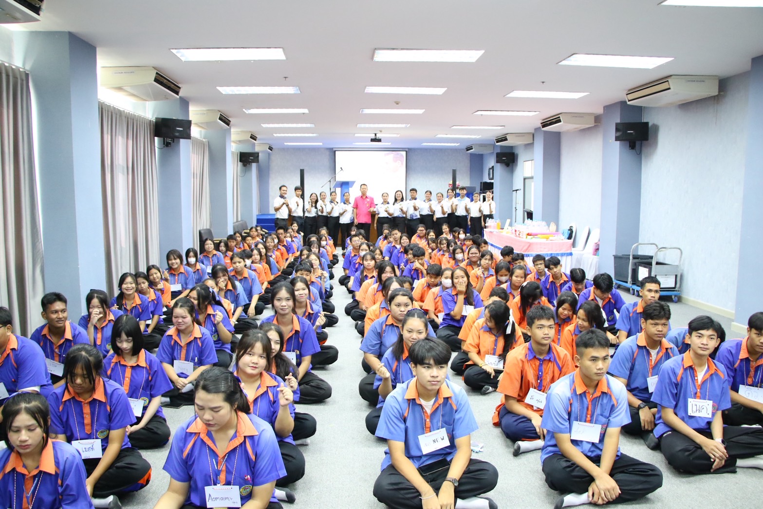 You are currently viewing พิธีเปิดโครงการบูรณาการเรียนรู้ตามหลักปรัชญาของเศรษฐกิจพอเพียง