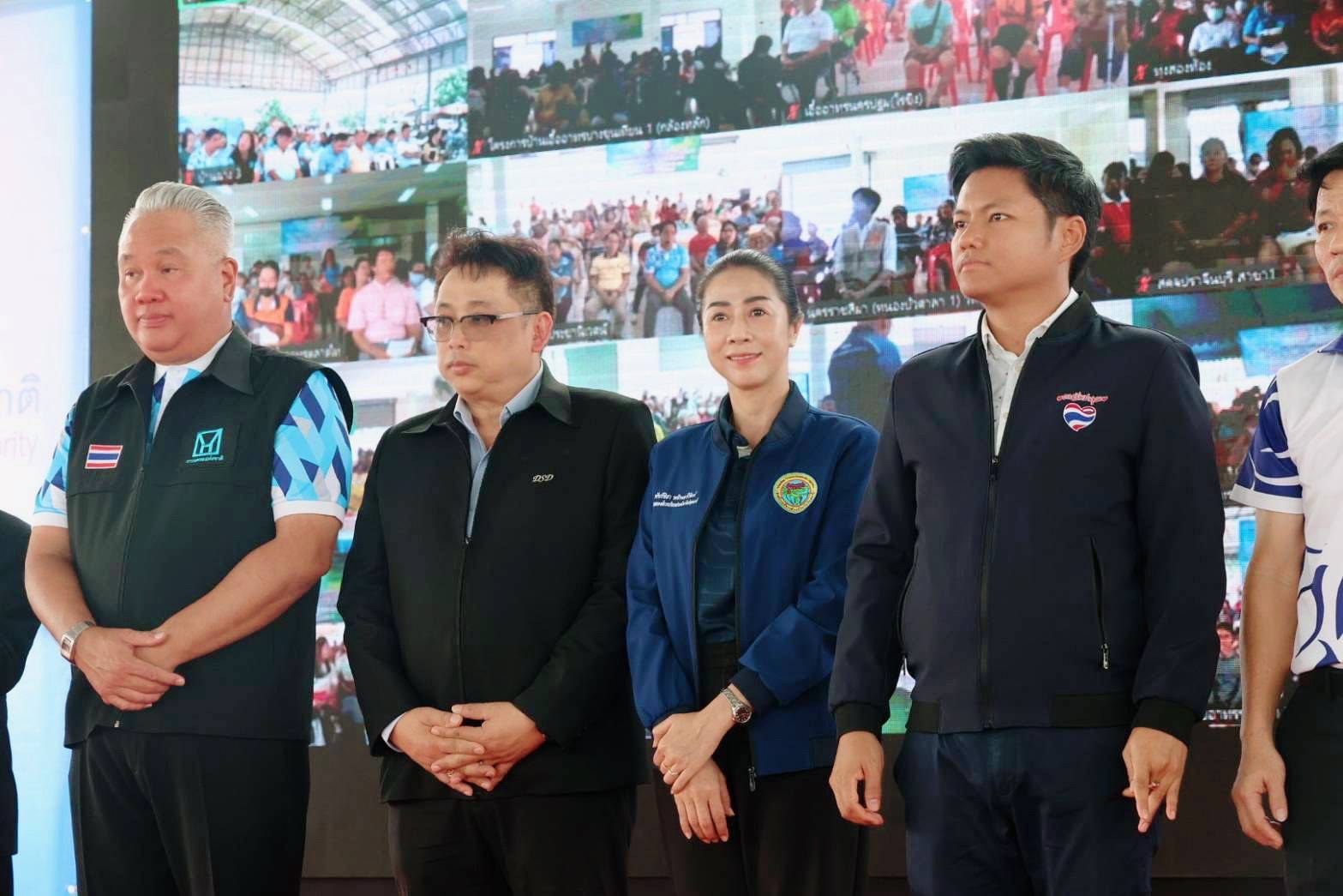 You are currently viewing โครงการพัฒนาศักยภาพด้านอาชีพของผู้อยู่อาศัยในชุมชนงบกระตุ้นเศรษฐกิจ โดยการเคหะแห่งชาติ ณ โครงการบ้านเอื้ออาทรรังสิตคลอง 10/2 ตำบลบึงสนั่น อำเภอธัญบุรี จังหวัดปทุมธานี